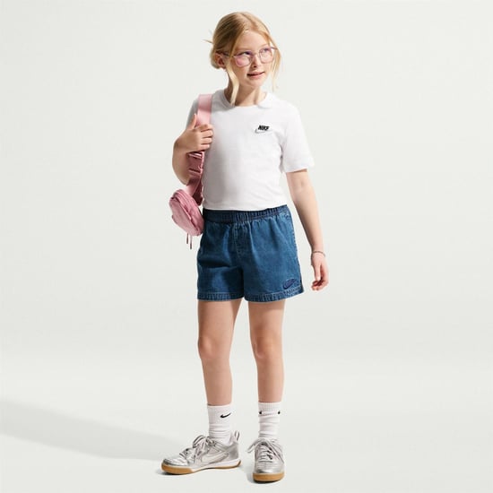 Nike - "Futura" T-Shirt für Kinder, Regulär (Weiß/Schwarz) - Image 4