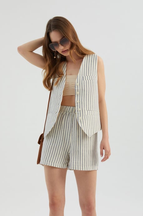 Gestreifte High-Waist-Shorts mit elastischem Bund - Image 2