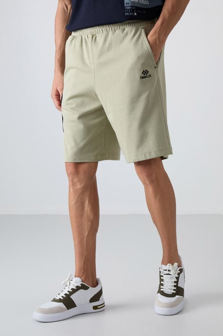 Herren Cargo-Shorts mit weitem Bein - Image 2