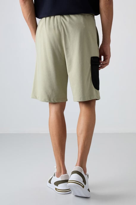 Herren Cargo-Shorts mit weitem Bein - Image 5
