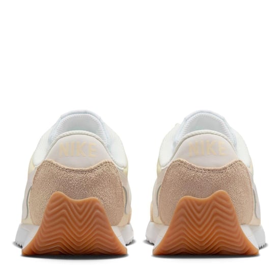 Nike - "Waffle Debut" Sneaker für Damen, Wildleder, Keilabsatz (Naturweiß/Gummi Rosa) - Image 4
