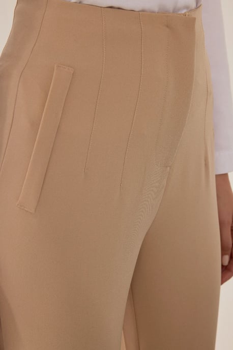 Hochtaillierte Zigarettenhose - Image 4
