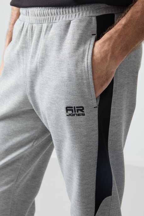 Herren Fleece-Sweatpants in normaler Passform - Image 3