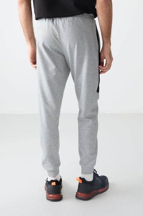 Herren Fleece-Sweatpants in normaler Passform - Image 5