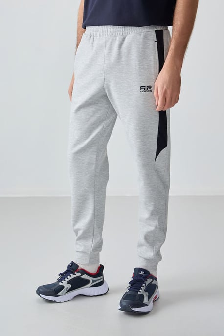 Herren Fleece-Sweatpants im Regular Fit - Image 3