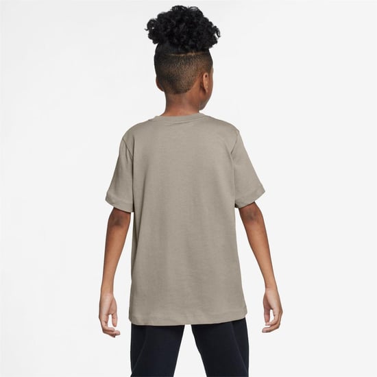 Nike - "Futura" T-Shirt für Kinder, Regulär (Cremefarbe) - Image 2