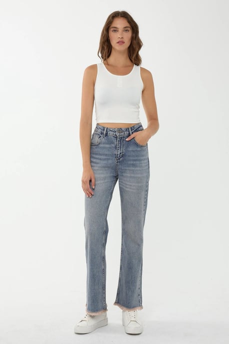 Basic-Button-Detailiert Cropped Top - Image 4