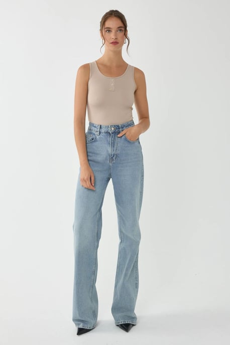 Basic-Button-Detailiert Cropped Top - Image 3