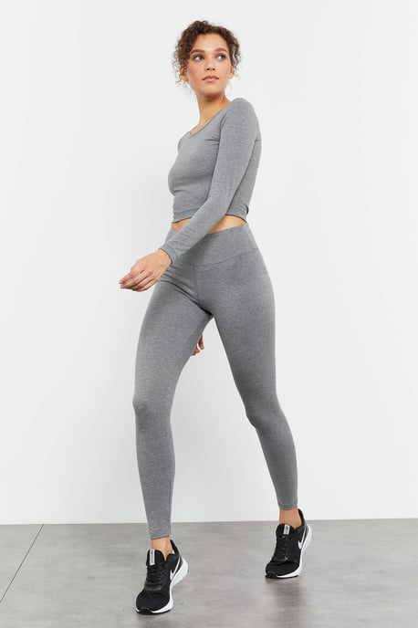 Slim-Fit Langarm-Crop-Top - Image 2
