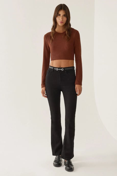 Eng anliegendes Crop-Top - Image 3