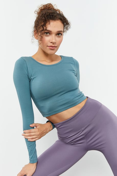 Slim-Fit Langarm-Crop-Top - Image 6