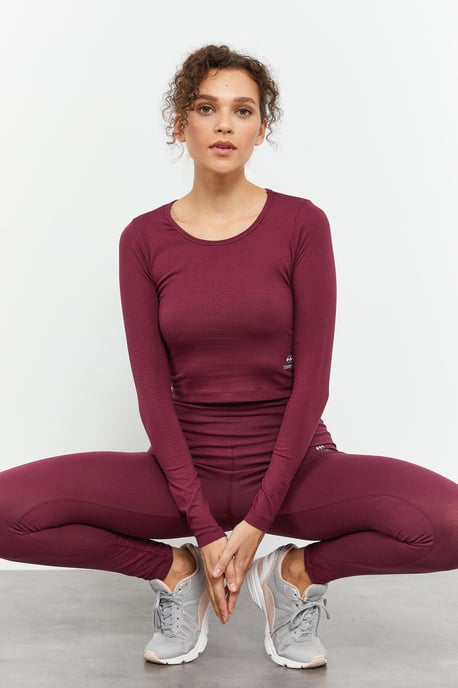 Slim-Fit Langarm-Crop-Top - Image 4