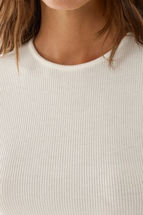 Eng anliegendes Crop-Top - Image 6