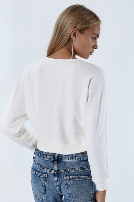 V-Neck Ribbed Crop Cardigan - Image 5
