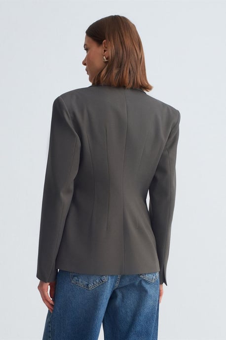 Taillierter Krepp-Blazer mit Schalkragen - Image 2