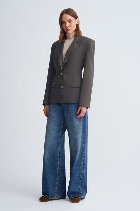 Taillierter Krepp-Blazer mit Schalkragen - Image 3