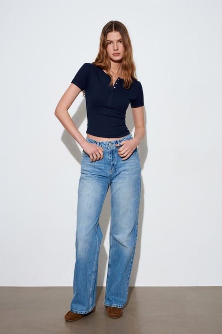 Hochtaillierte weit geschnittene Baumwoll-Jeans - Image 4