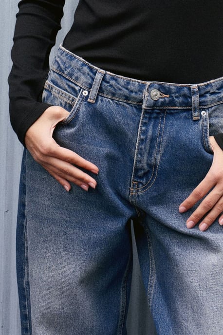 Hochtaillierte weit geschnittene Baumwoll-Jeans - Image 4