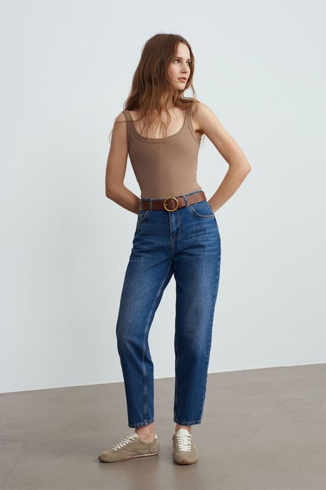 Niedrig geschnittene gerade Baumwolljeans - Image 1