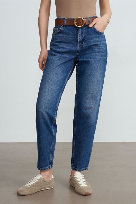 Niedrig geschnittene gerade Baumwolljeans - Image 3