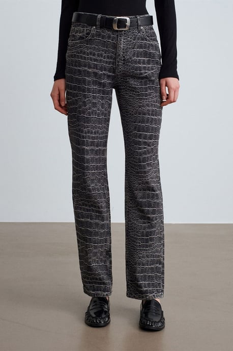 Hoch geschnittene gerade Jeans mit Struktur - Image 3