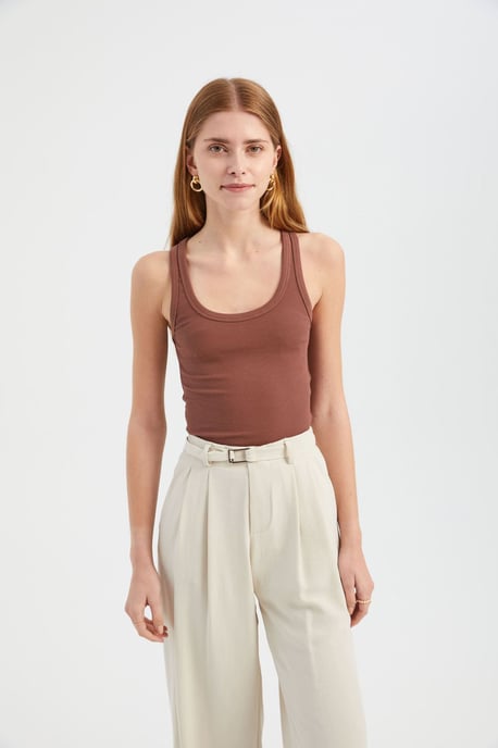 Einfarbiger Rundhals-Basic-Cami-Top - Image 2