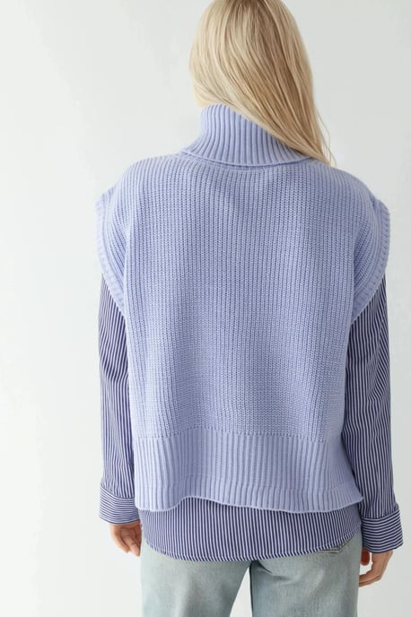 Lässiger Rollkragen-Strickpullunder - Image 3