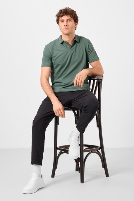 Herren gerade geschnittene Gabardine-Chinos - Image 1