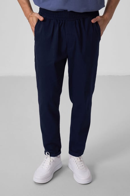 Herren gerade geschnittene Gabardine-Chinos - Image 2