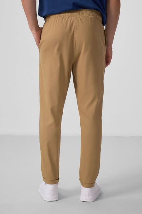Herren Chinos mit geradem Bein aus Gabardine - Image 5