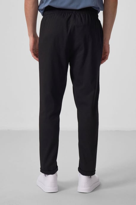 Herren Chinos mit geradem Schnitt aus Gabardine - Image 6