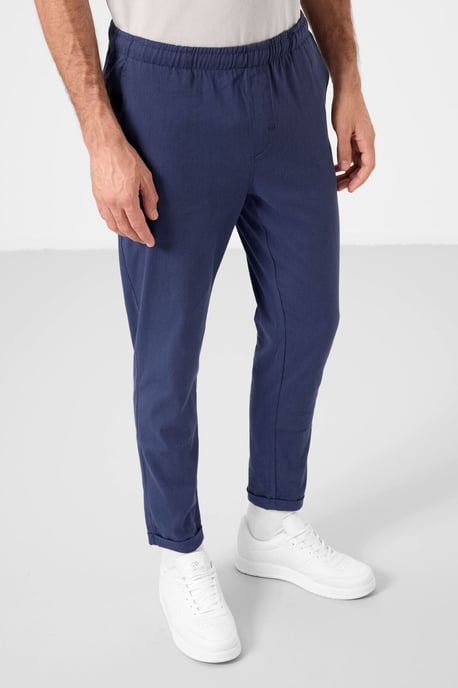 Herren Chinos mit geradem Bein aus Gabardine - Image 2