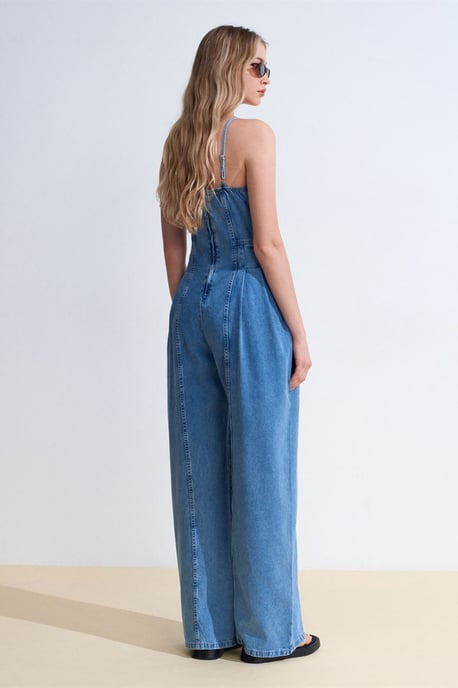 Weitgeschnittene Denim-Jumpsuit - Image 2