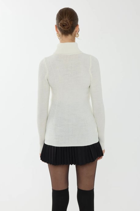 Slim Fit Rollkragenpullover - Image 4