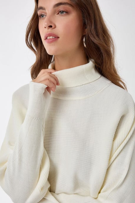 Lässiger Pullover mit Rollkragen - Image 5