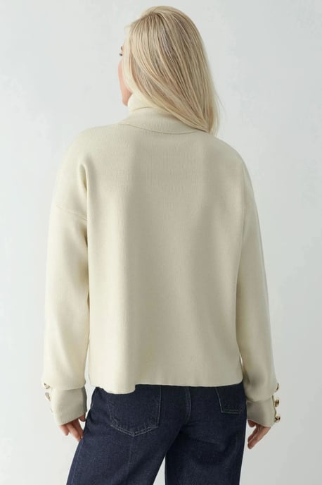Dicker Pullover mit goldenen Knopfdetails - Image 5