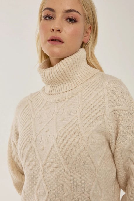 Quasten-Rollkragenpullover - Image 4