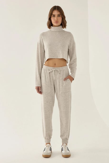 Strukturierter Turtleneck-Crop-Pullover - Image 2