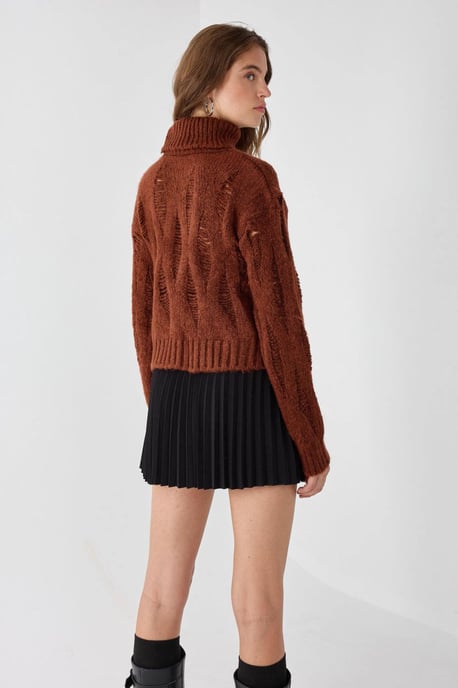 Strukturierter Rollkragenstrickpullover - Image 5