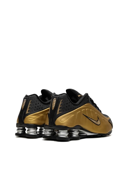 Shox R4 Sneakers - Image 3