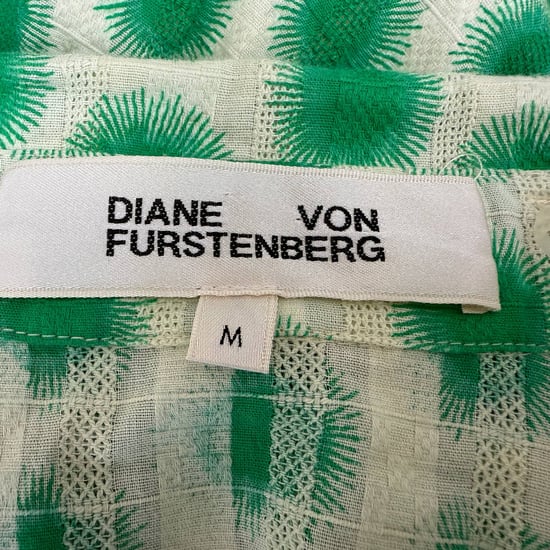 Diane von Furstenberg – Beata – Gerafftes, bedrucktes Mini-Hemdkleid aus grüner Baumwolle - Image 4