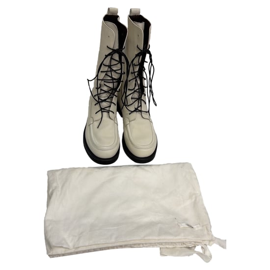 The Row Patty Schnürstiefel in weißem Leder - Image 2