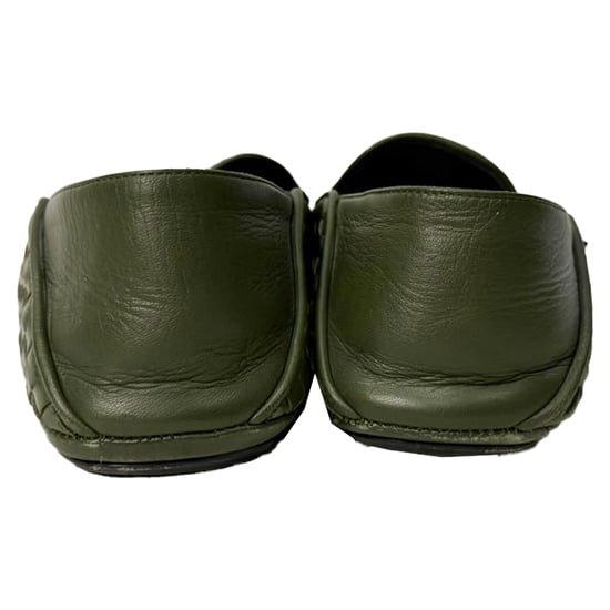 Bottega Veneta Intrecciato Umwandelbare Slipper aus Olivenleder - Image 5
