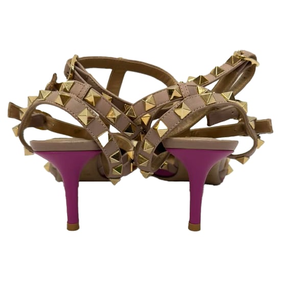 Valentino Rockstud Sandalen aus pinkfarbenem und beigem Leder - Image 3