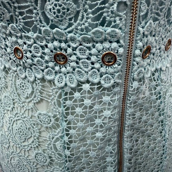 Maje – Maxikleid aus Spitze in Türkis - Image 4