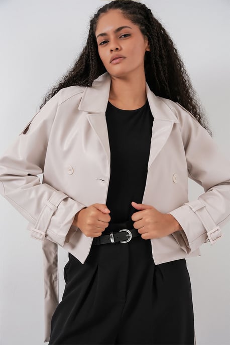 Figurbetonte Doppelreiher-Faux-Lederjacke mit Schleife - Image 3