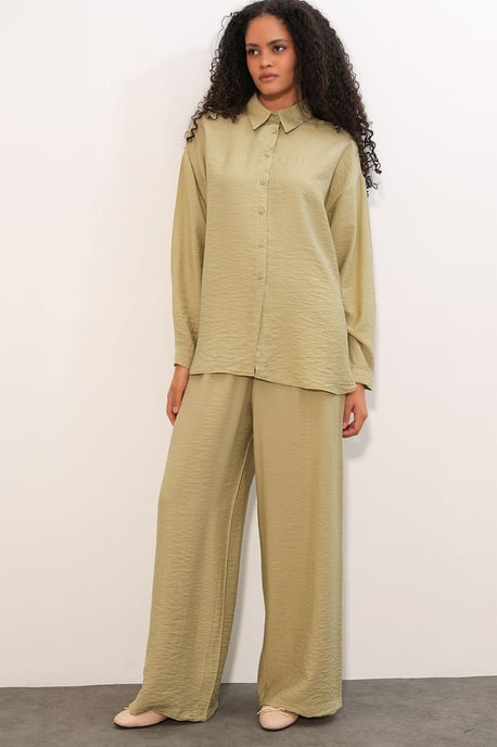 Big Dart Strukturiertes Button-down-Langarmhemd - Khaki - Image 4