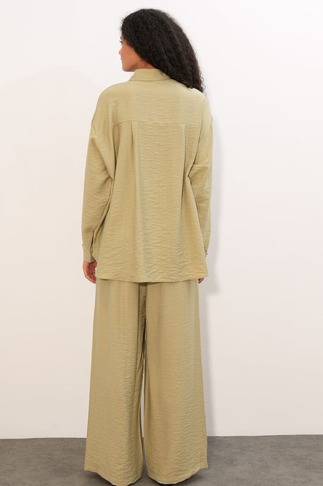 Big Dart Strukturiertes Button-down-Langarmhemd - Khaki - Image 6
