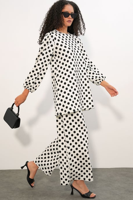Texturierte Langarm-Tunika und weite Hose Set - Image 1