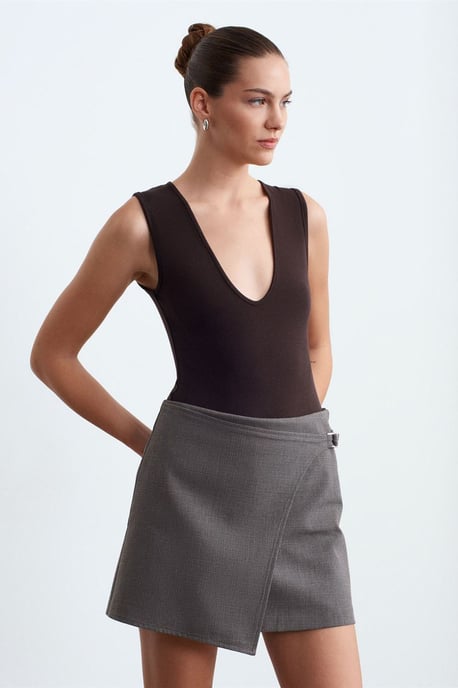 Ärmelloser Slim-Fit U-Ausschnitt Bodysuit - Image 3